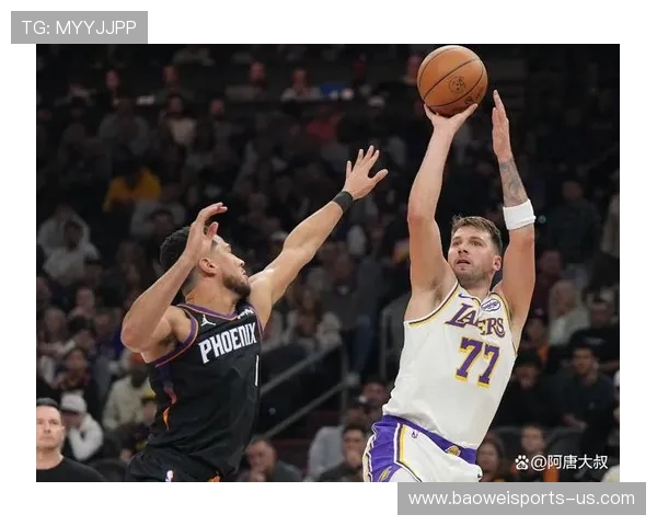 巅峰对决瞬间回顾：NBA精彩进球与绝杀集锦