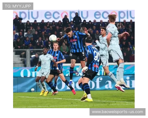 聚焦足球赛场：从技术到战术，全面解析球员表现与比赛胜负关键